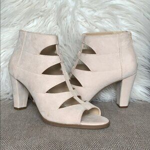 Metaphor‎ “Ruby” Caged Heels